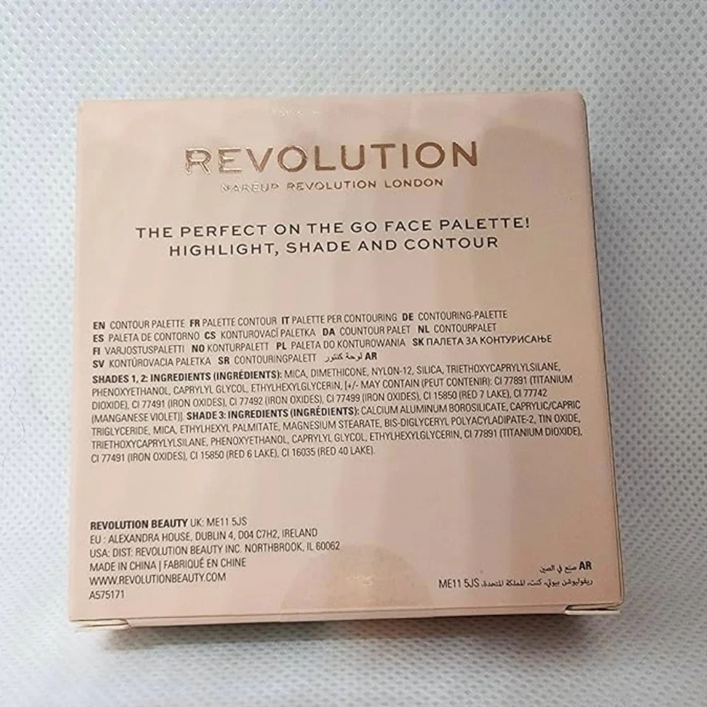 Makeup Revolution Contour Palette - Available In Deep Or Light Shade, New